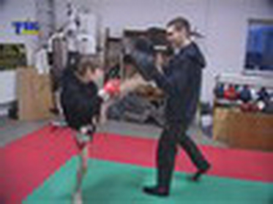 Viktor Říha je úspěšným kickboxerem - zobrazit video