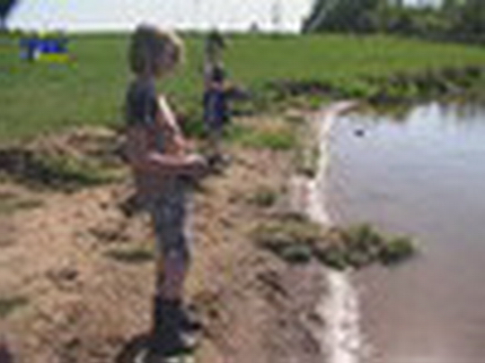 Tug Towing aneb malé lodě s velkou silou - zobrazit video
