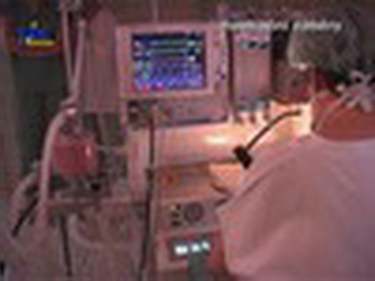 Nemocnice zastavila operace - show video