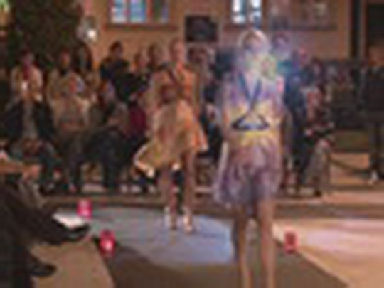 Módní show mladé generace - zobrazit video