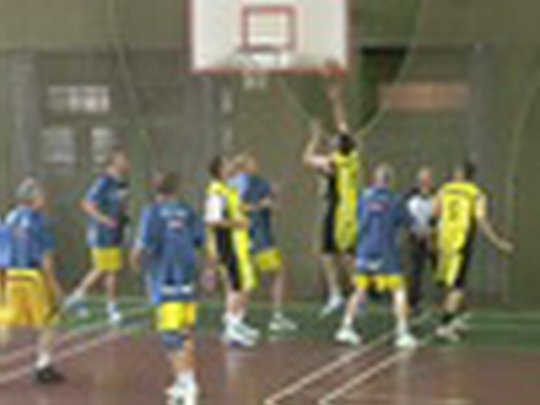 60 let oddílu košíkové TJ Bohumín - zobrazit video