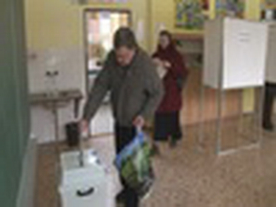 Přímá volba prezidenta – 1. kolo - zobrazit video