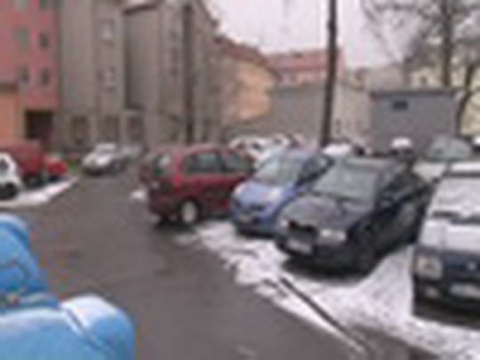 Modernizace dvora za Kavárnou - show video