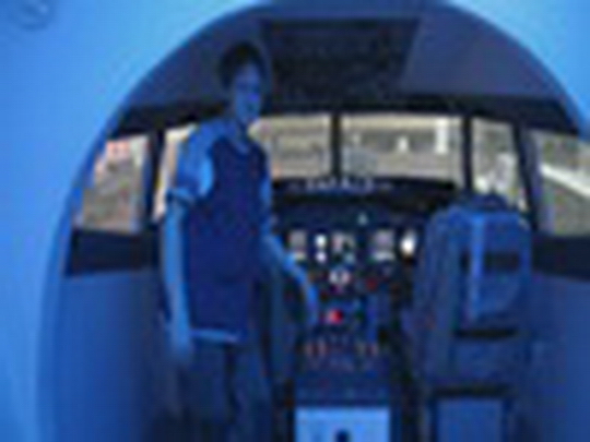 Marek Sobaniec pilotoval Boeing 737 - zobrazit video