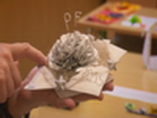 Novoročenky s motivy origami - przedstawić wideo