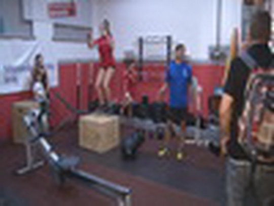 Tělocvična pro crossfit - show video