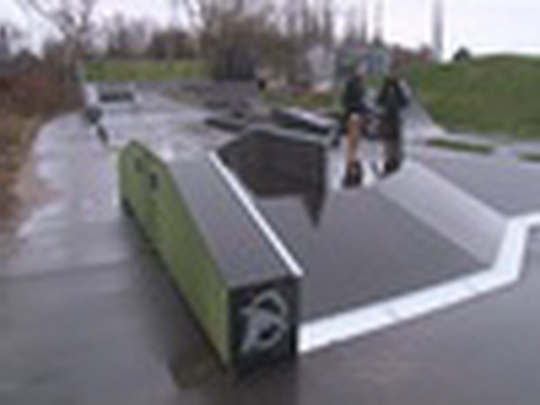 Nový skatepark je kompletní - show video