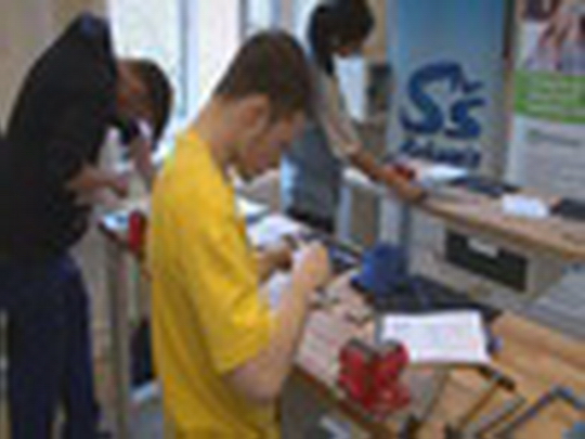 Soutěž KovoJunior strojních mechaniků - show video