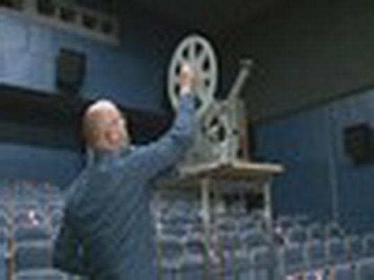 Kino K3 po dvou měsících obnovilo promítání filmů - zobrazit video