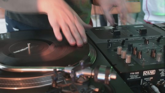 Kreativní festival Studentská poprvé v ulicích - zobrazit video