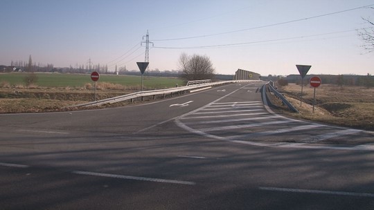 Cyklostezku v Šunychlu upraví a přidají značku Stop - zobrazit video