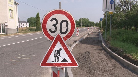 Bohumín opravuje chodníky a další projektuje - zobrazit video