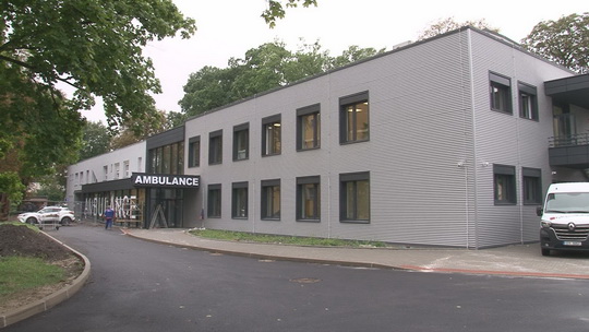Nový ambulantní pavilon dokončí do několika týdnů - show video