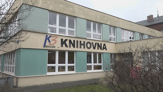 Knihovna oslaví 100. výročí, chystá řadu akcí - przedstawić wideo
