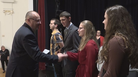 Bohumín ocenil nejlepší školní Talenty roku - przedstawić wideo