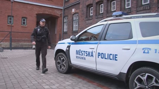 Bezpečnost: přestupků bylo stejně, trestných činů víc - przedstawić wideo