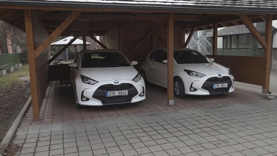 Pečovatelská služba nově s hybridními elektrovozy - przedstawić wideo