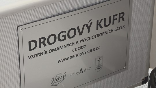 Drogové testy Bohumín poskytuje rodičům zdarma - przedstawić wideo