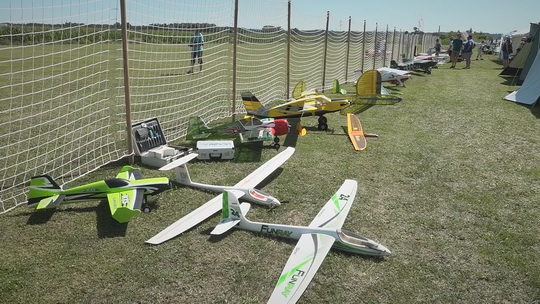 Groble Open 2023 nabídla desítky modelů letadel - przedstawić wideo