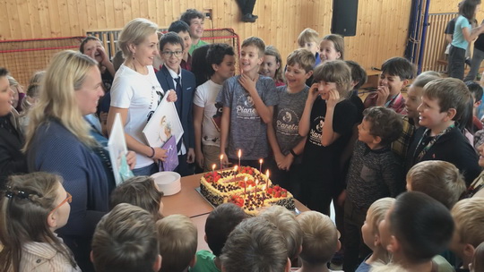 Soukromá základní škola Pianeta oslavila 10. narozeniny - show video