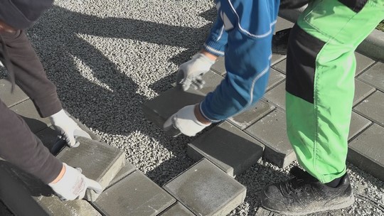 V Bohumíně pokračují výstavby chodníků - show video
