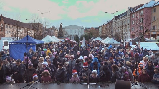 Vánoční jarmark odstartoval adventní čas - show video