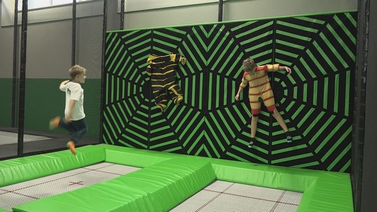 Jump park ve Skřečoni je centrem trampolín - zobrazit video