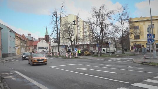 Velké stavby zasáhnou do plynulosti dopravy - przedstawić wideo