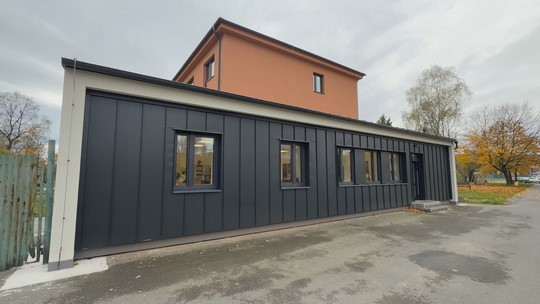 Střední škola Bohumín otevřela nové kadeřnictví - show video