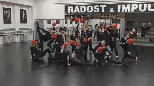 Tanečníci Radosti a Impulsu chystají koncert - przedstawić wideo
