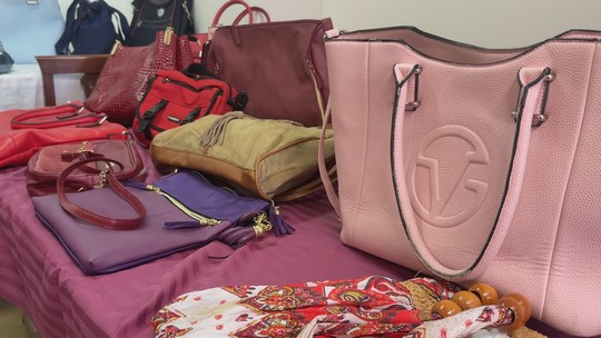 Charitativní kabelkový bazar je zpátky - przedstawić wideo