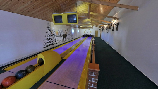 Restaurant named Zlatý jelen - bowling - Show virtual view