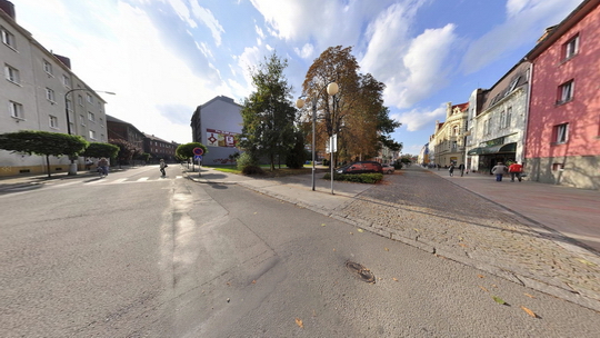 Křižovatka tř. Dr. E. Beneše a 9. května - Zobrazit virtuální prohlídku